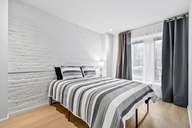 Photo du bâtiment - 1285 Rue Rachel E