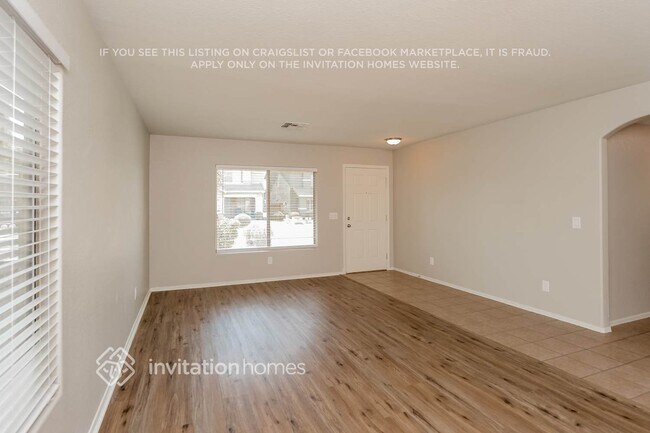 Building Photo - 676 E Maddison St