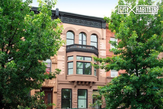 Building Photo - 675 Lafayette Ave