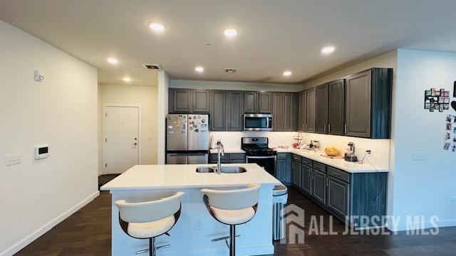 Building Photo - 727 Lorhan Dr