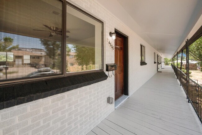 Foto del edificio - 4800 W 13th Ave