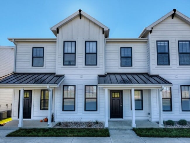 Interior Photo - Cove at Prairie Trail