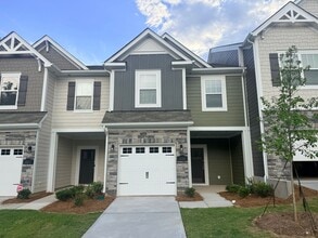 Building Photo - 3139 Lilac Grove Dr