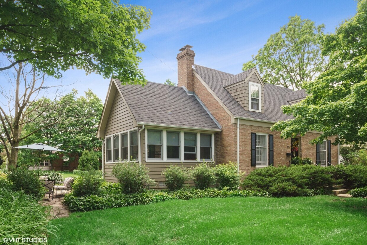 Foto principal - 326 W Evergreen St