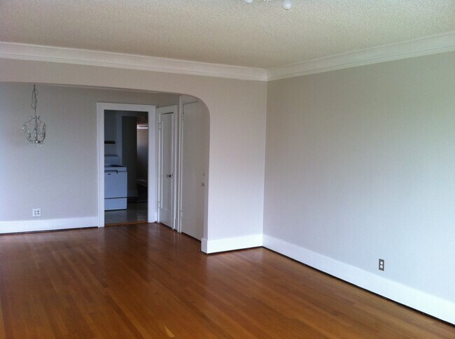 Living Room - 2112 11th Ave W
