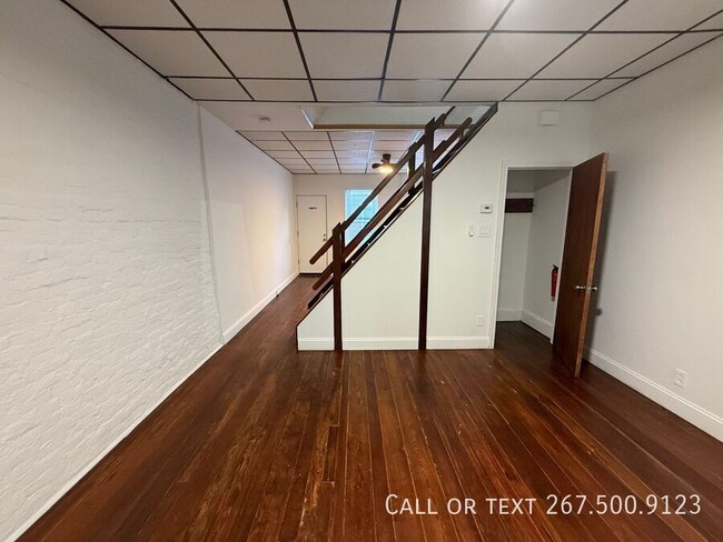 Building Photo - 2106 E Lippincott St