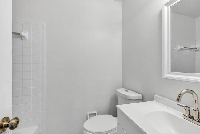 Building Photo - 1317 Gaineford Ct