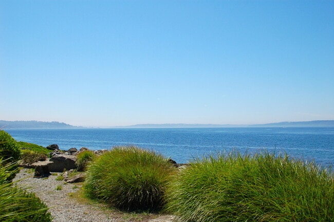 West Seattle Waterfront Condominium ~ West... - West Seattle Waterfront Condominium ~ West...