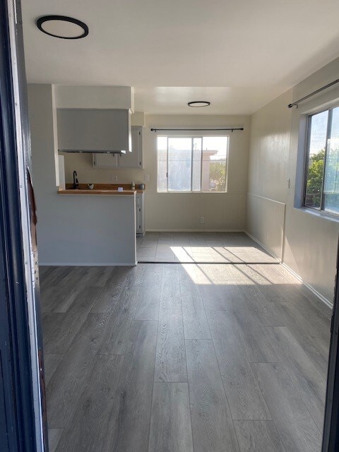 Photo - 11643 Eucalyptus Ave (Hawthorne, CA)