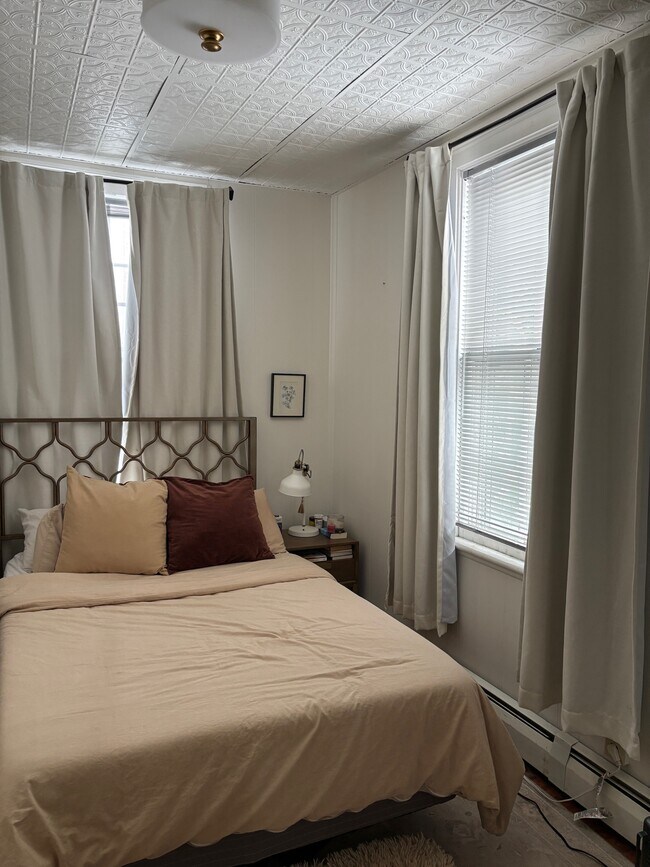 Foto del edificio - 552 Columbia St