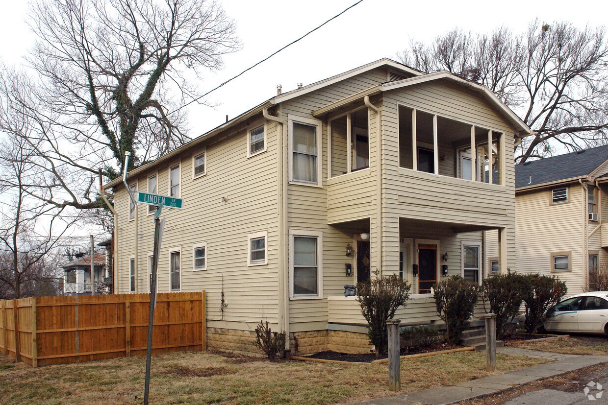 Primary Photo - 202 Linden Ln