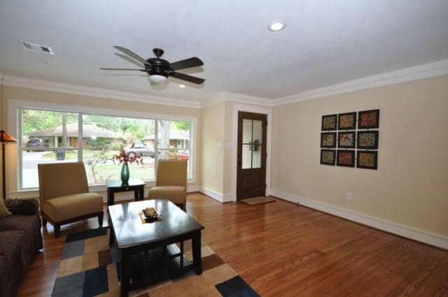 Building Photo - 2211 Wakefield Dr