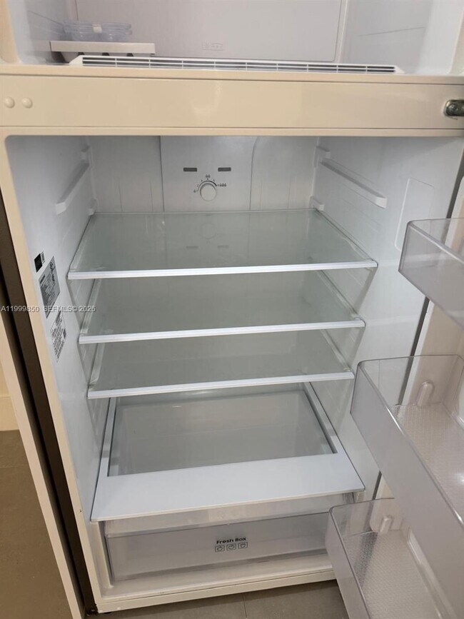 Foto del edificio - 615 NE 3rd St