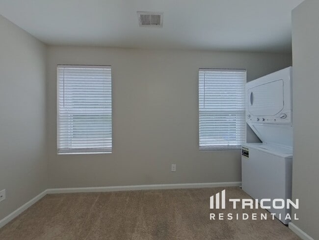 Building Photo - 171 Tybo Dr
