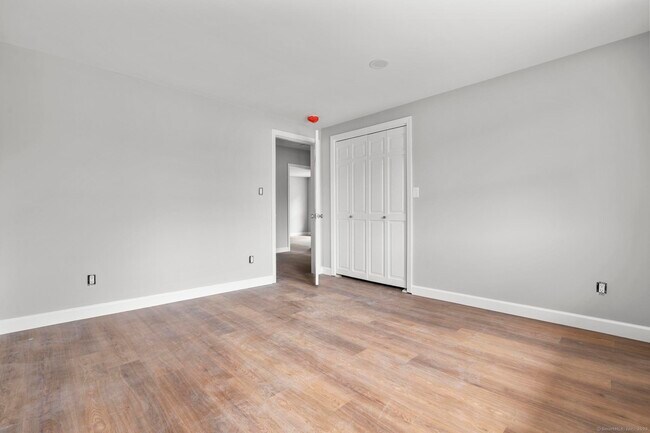 Foto del edificio - 389 Highland Ave