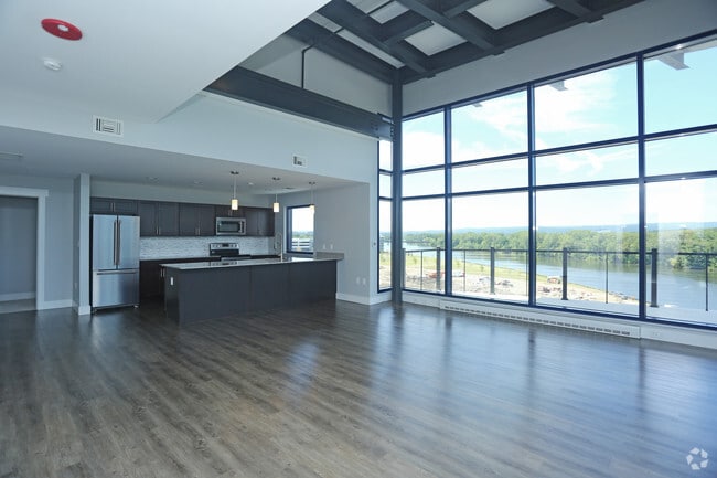 Interior Photo - River House Apartments