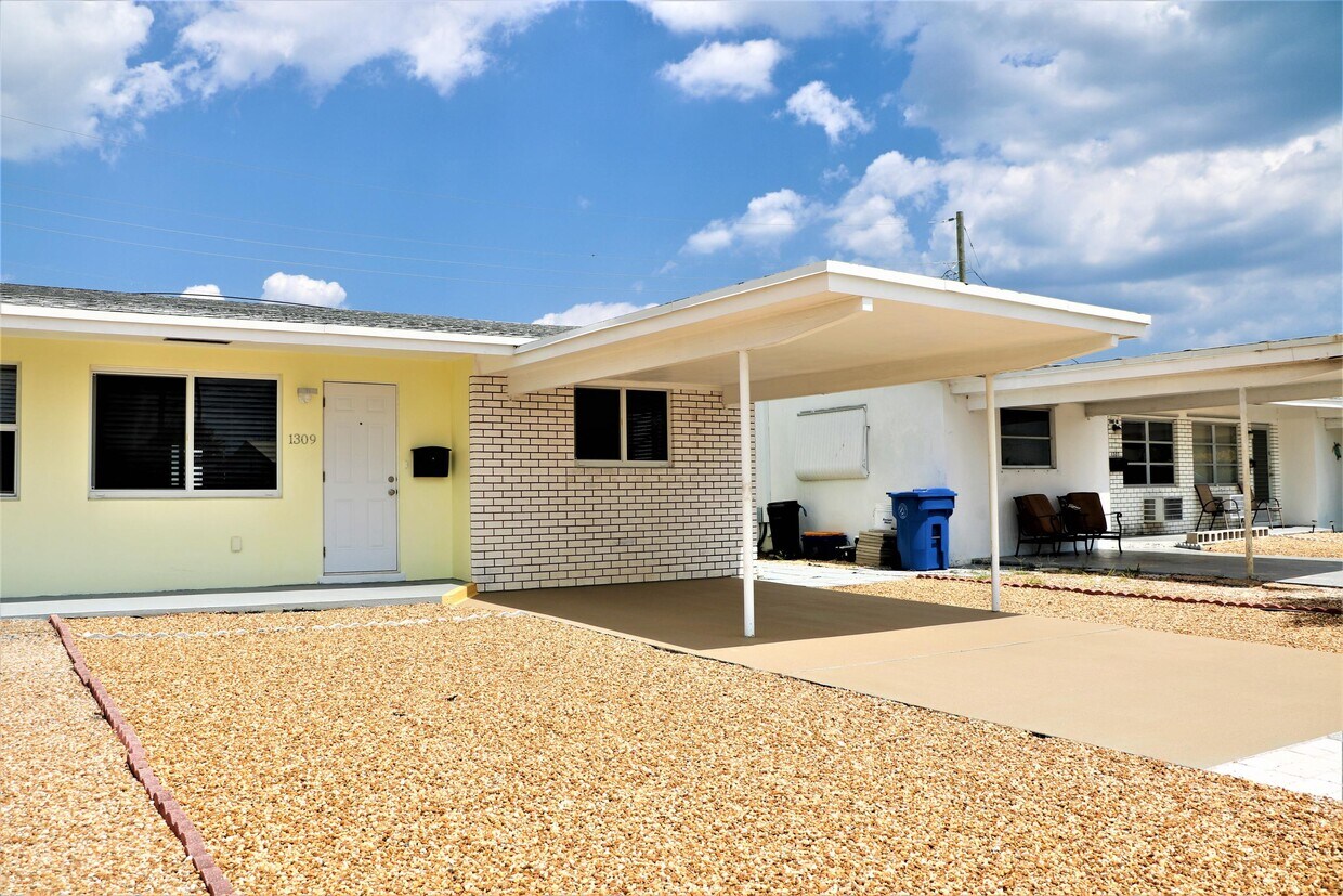 1309 Alho Drive Lantana Fl 33462 - 1309  Alho Drive  Lantana Fl 33462
