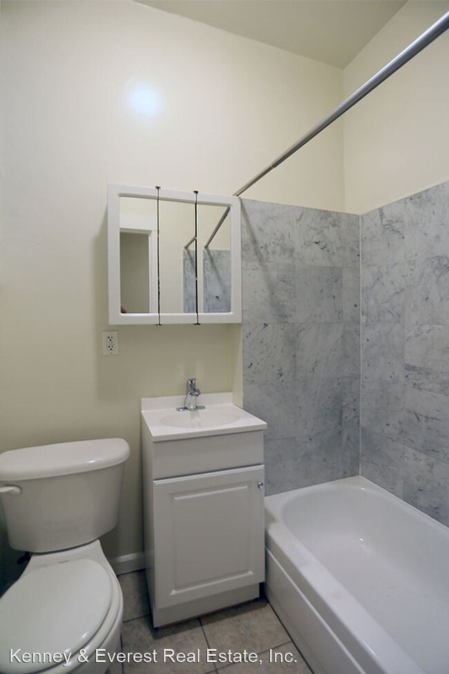 Building Photo - Studio, 1 bath House - 837 Geary #104