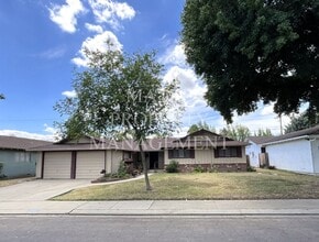 Building Photo - 1701 Linwood Dr