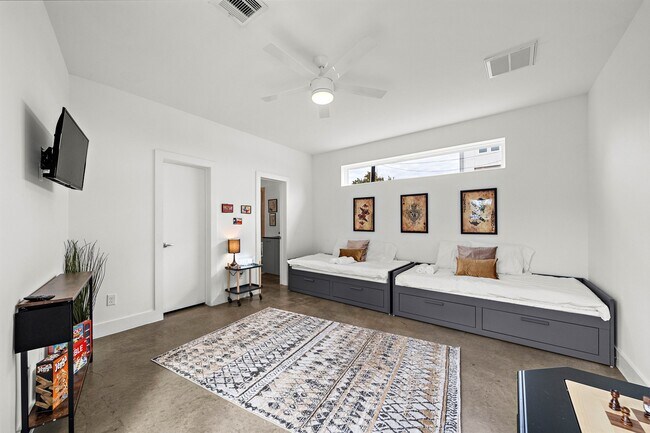 Foto del edificio - 3002 Hawkins St