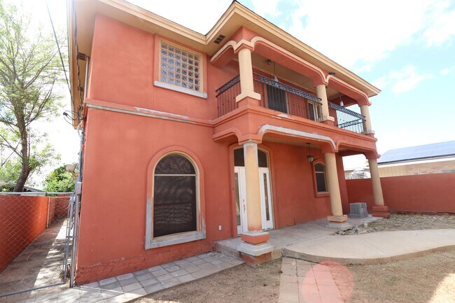 Foto del edificio - 3105 Gustavus St