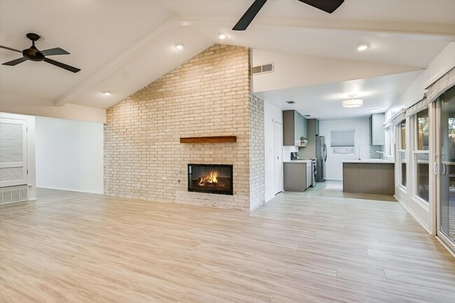 Building Photo - 8101 Ceberry Dr