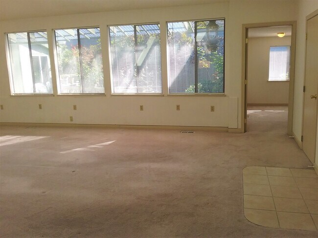 Foto del edificio - 2214 N Union Ave