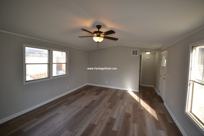 Photo - 11049-11051 Stephens Apartment