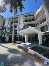 Building Photo - 1101 River Reach Dr