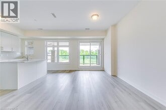 Building Photo - 1544 Wellwood Terrace