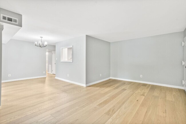 Building Photo - 8001 Chanute Pl