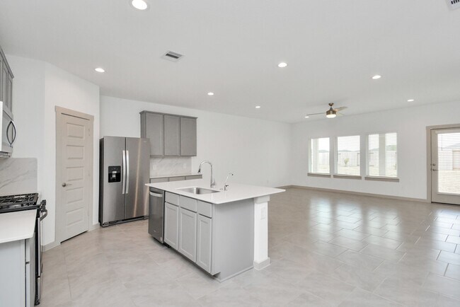 Building Photo - 4010 Elk Crk Ct