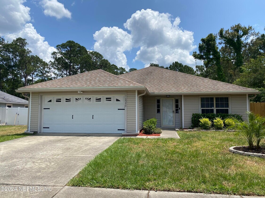 Primary Photo - 2249 Luana Dr E