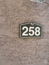 Building Photo - 623 W Guadalupe Rd