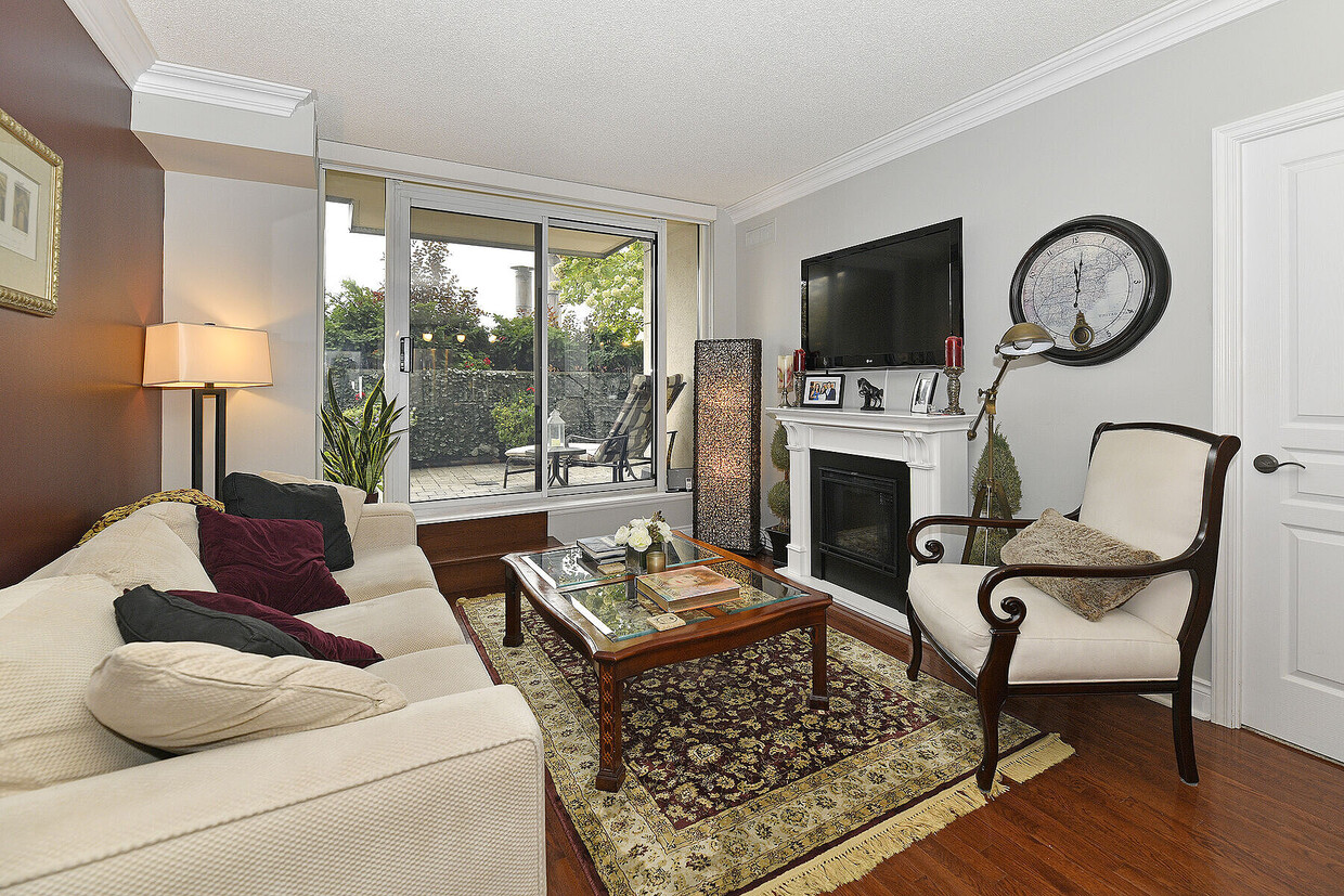 Photo principale - 10 Delisle Ave