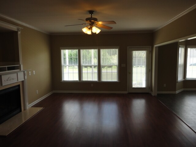 Foto del edificio - 5904 Whatsit Ln