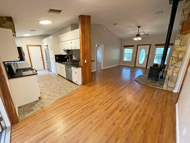 Foto del edificio - 417 SW Barney St