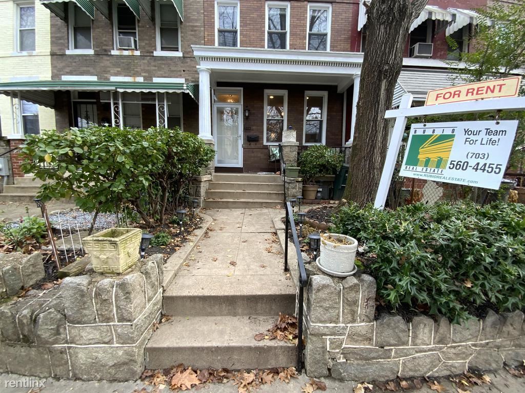 Primary Photo - 554 14th St SE