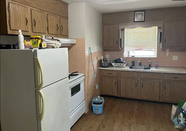 Building Photo - 649 Washington St