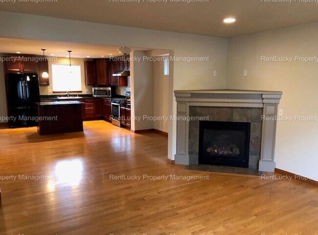Foto del edificio - Beautifully Updated 3-Bedroom Home in Lynn...