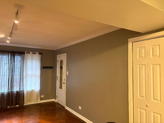 Foto del edificio - 129 Elmwood Ave