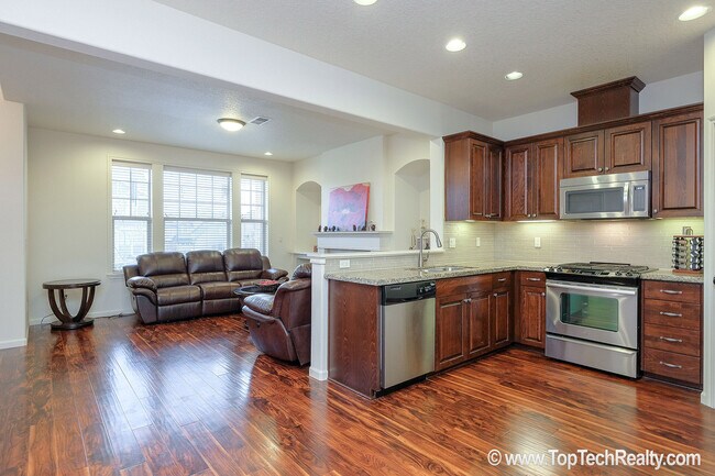 Foto del edificio - Lovely Duplex-Style Townhome | Bethany | Arbor Oaks Neighborhood | Amazing Schools | INTERNET INC...