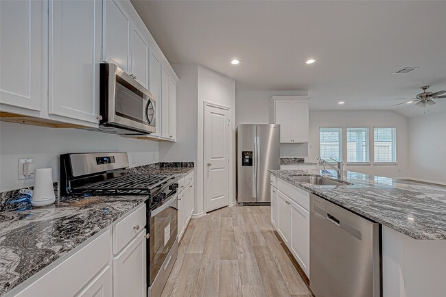 Foto del edificio - 2913 Bur Lndg Ln