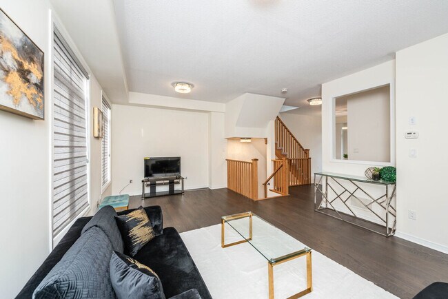 Building Photo - 40 Coxhead Ln