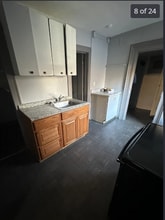 Building Photo - 161 Prospect St