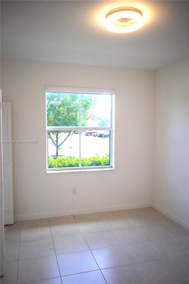 Foto del edificio - 1450 SE 26th Ter