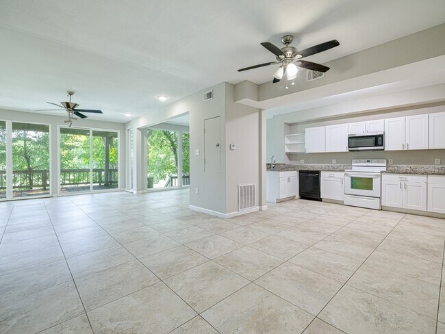 Foto del edificio - 12658 Briar Patch Dr