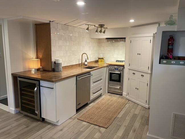 Foto del edificio - 402 N Cleveland St