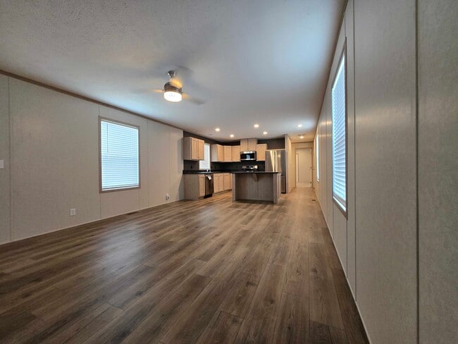 Building Photo - 52758 S Yorktown Ct
