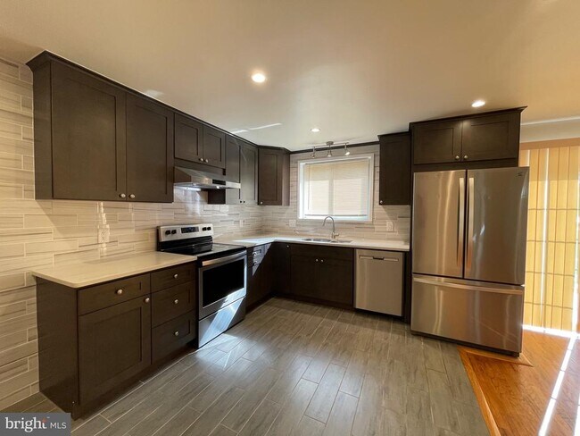 Foto del edificio - 21 W Golf Club Ln